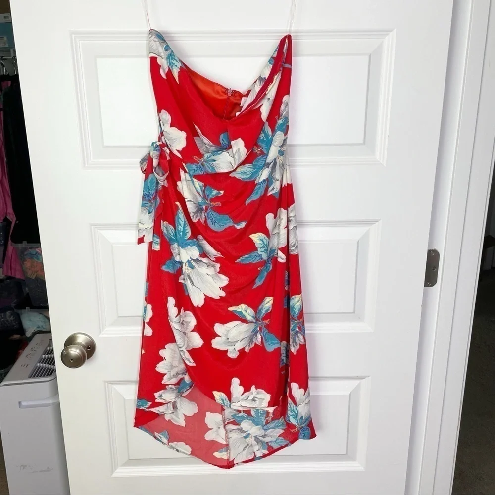 New Pink Lily Steal a Kiss Floral Strapless Mini Dress in Red Women’s Size Small
